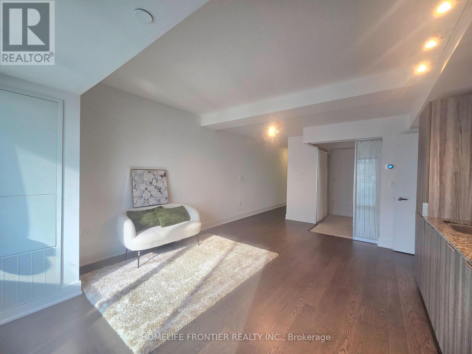 1701 - 955 Bay Street, Toronto, Ontario  M5S 2A2 - Photo 3 - C13604292