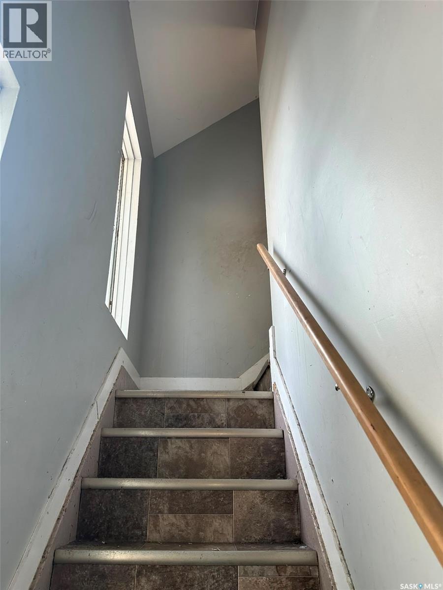 619 L Avenue S, Saskatoon, Saskatchewan  S7M 2H6 - Photo 9 - SK043671