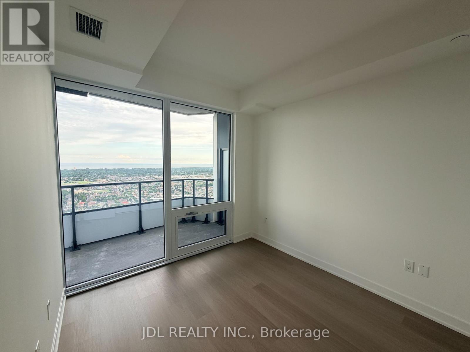 4109 - 448 Burnhamthorpe Road W, Mississauga, Ontario  L5B 0R4 - Photo 2 - W13605042