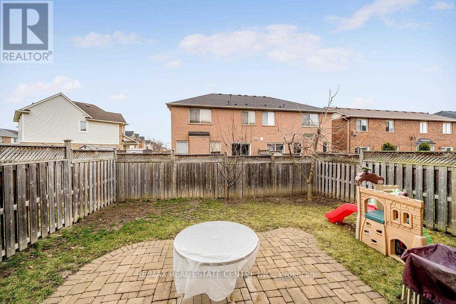 665 Thompson Road S, Milton, Ontario  L9T 5W8 - Photo 10 - W13605046