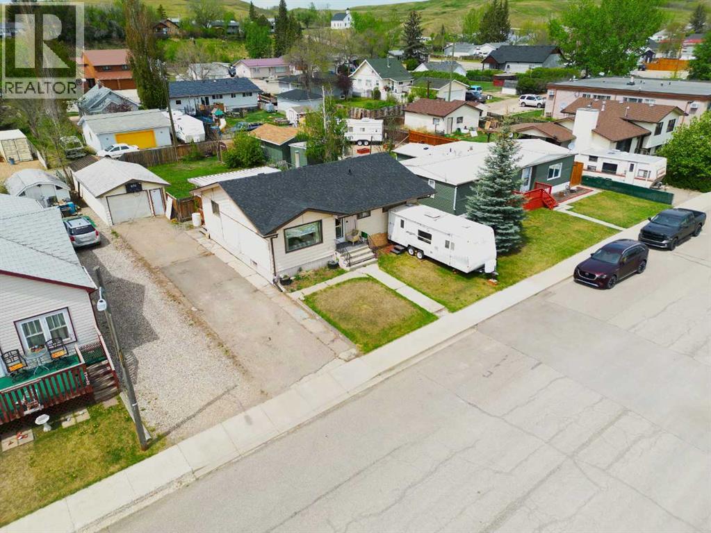 314 Bruce Avenue, Carbon, Alberta  T0M 0L0 - Photo 39 - A2315797