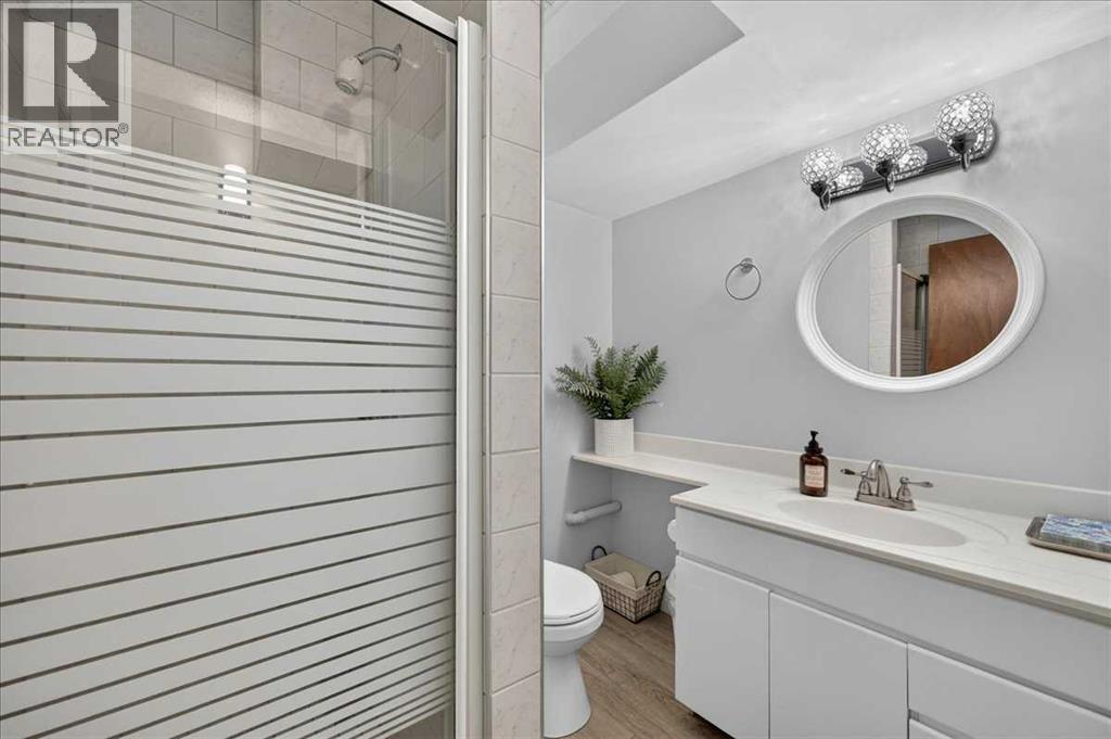 756 Strathcona Drive SW, Calgary, Alberta  T3H 1S1 - Photo 37 - A2327529