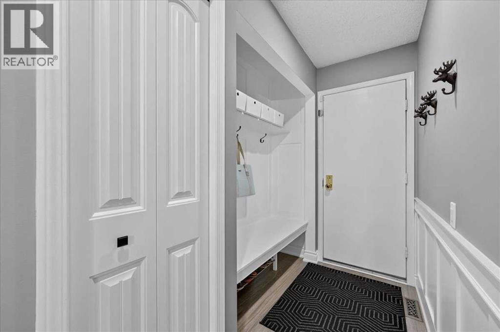 756 Strathcona Drive SW, Calgary, Alberta  T3H 1S1 - Photo 24 - A2327529