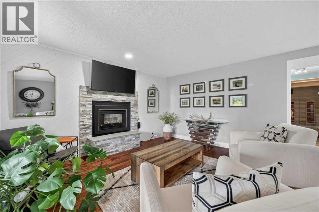 756 Strathcona Drive SW, Calgary, Alberta  T3H 1S1 - Photo 29 - A2327529