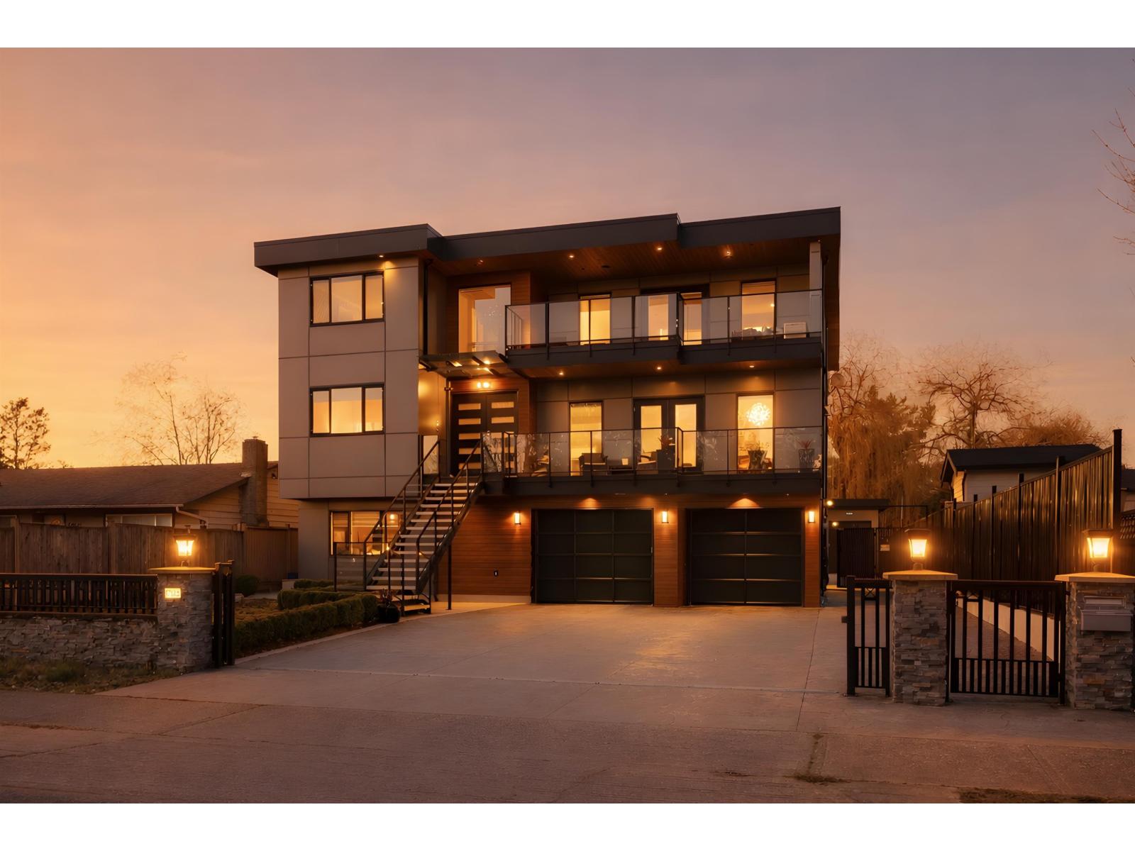 17985 56a Avenue, Surrey, British Columbia  V3S 5H4 - Photo 2 - R3149696