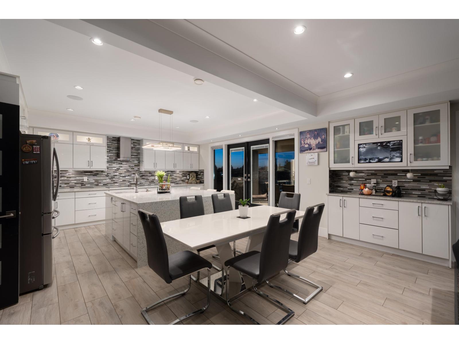 17985 56a Avenue, Surrey, British Columbia  V3S 5H4 - Photo 14 - R3149696