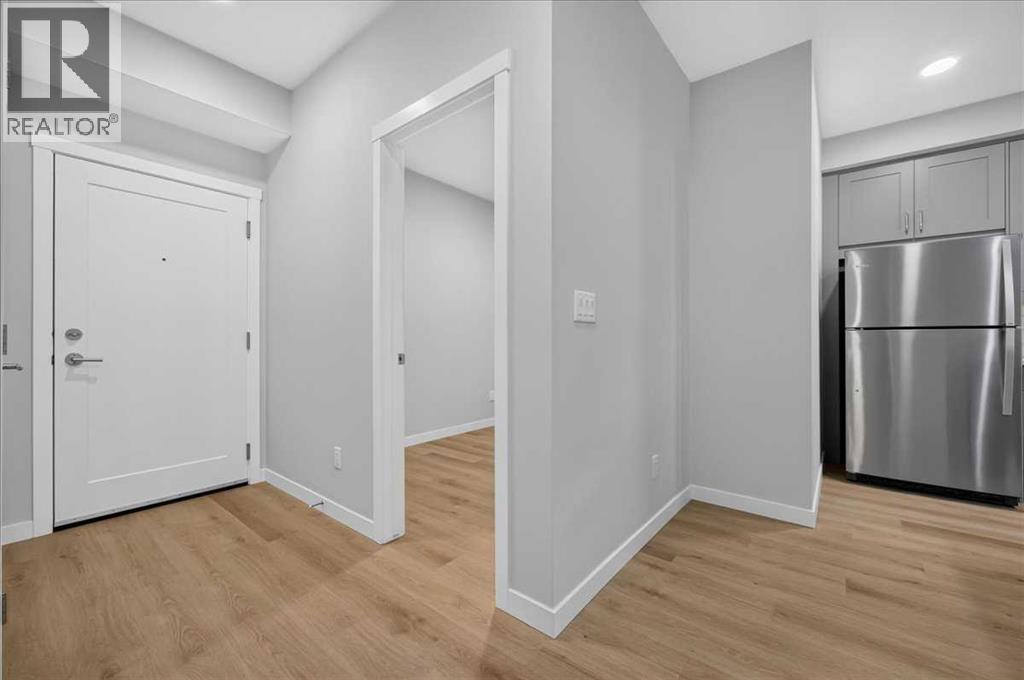 101, 200 Shawnee Square SW, Calgary, Alberta  T2Y 0T7 - Photo 9 - A2329598