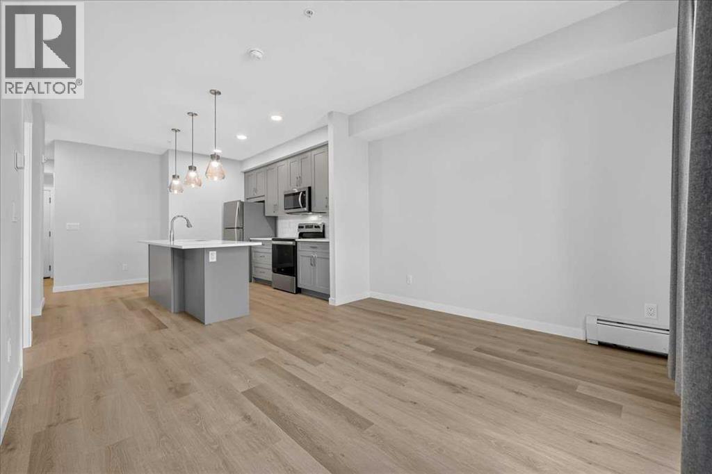 101, 200 Shawnee Square SW, Calgary, Alberta  T2Y 0T7 - Photo 11 - A2329598