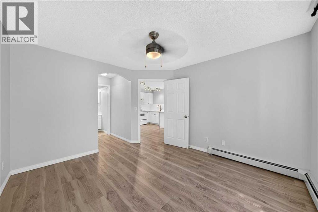 209, 26 Country Hills View NW, Calgary, Alberta T3K 5A4 - Photo 12 - A2327318