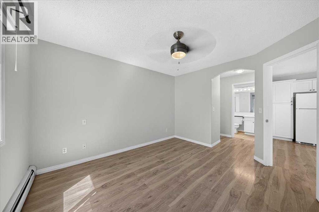 209, 26 Country Hills View NW, Calgary, Alberta T3K 5A4 - Photo 14 - A2327318
