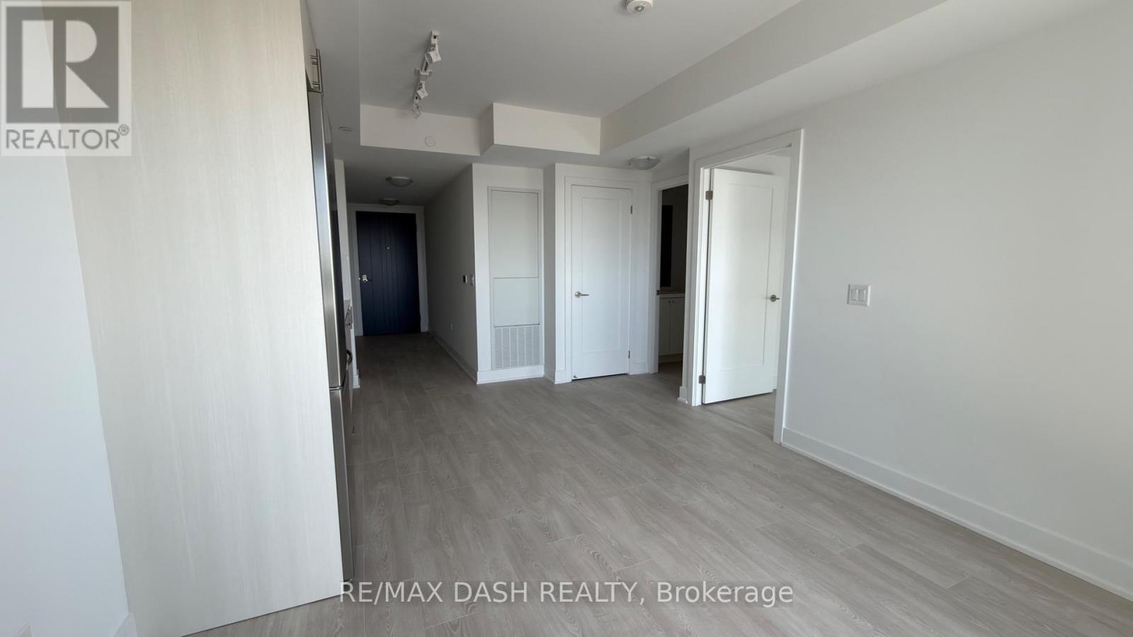 1722 - 2545 Simcoe Street N, Oshawa, Ontario  L1L 0W3 - Photo 11 - E13591196