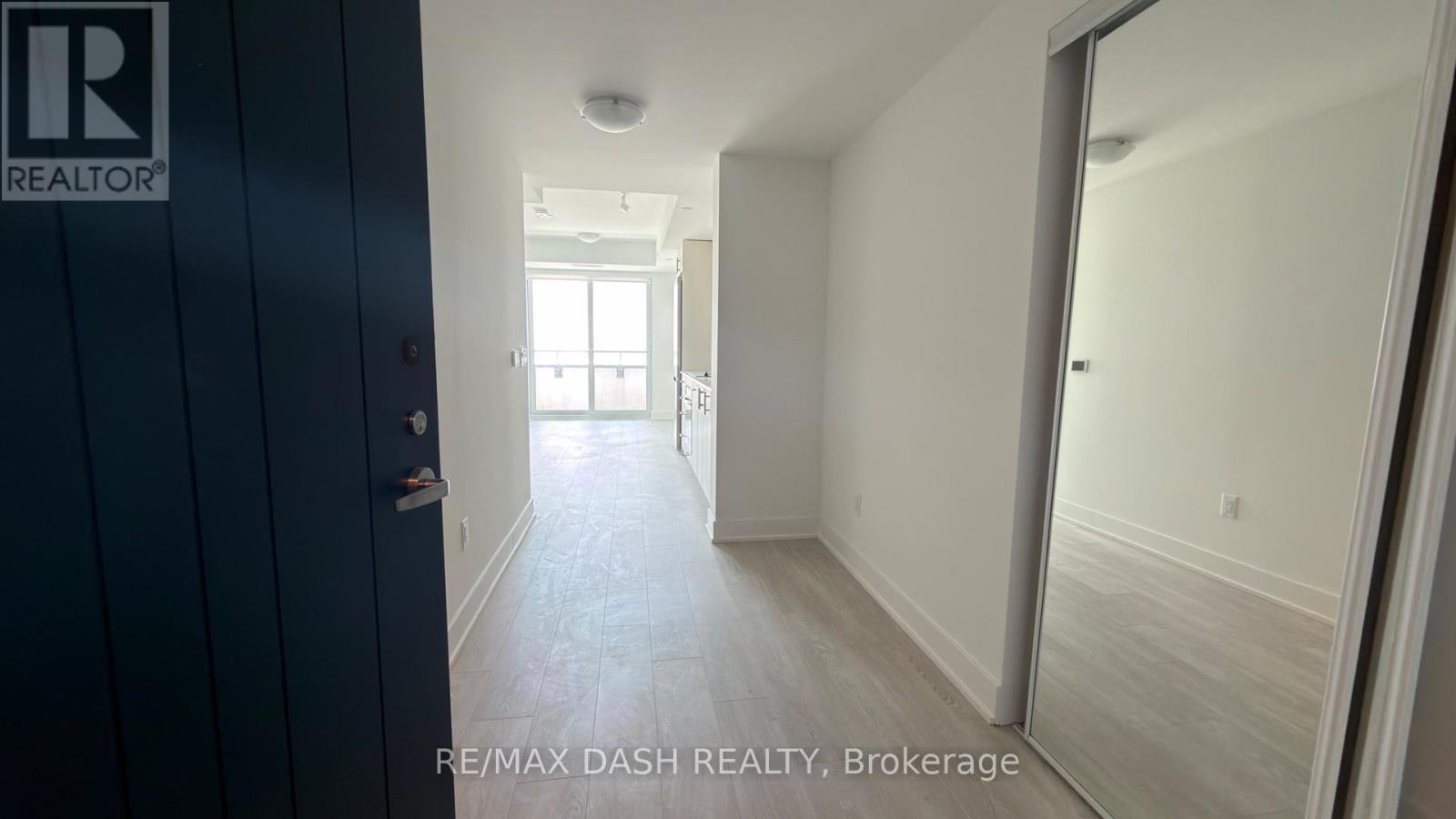 1722 - 2545 Simcoe Street N, Oshawa, Ontario  L1L 0W3 - Photo 3 - E13591196