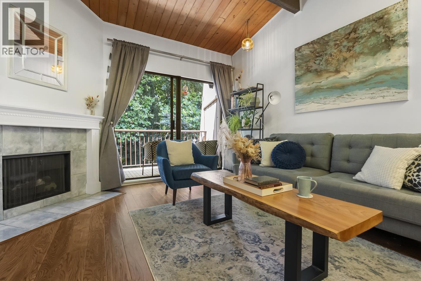 311 9101 Horne Street, Burnaby, British Columbia  V3N 4M3 - Photo 2 - R3149775