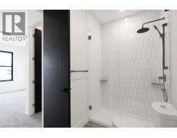 5533 Foothill Court, Kelowna, British Columbia  V1W 0C4 - Photo 34 - 10371715