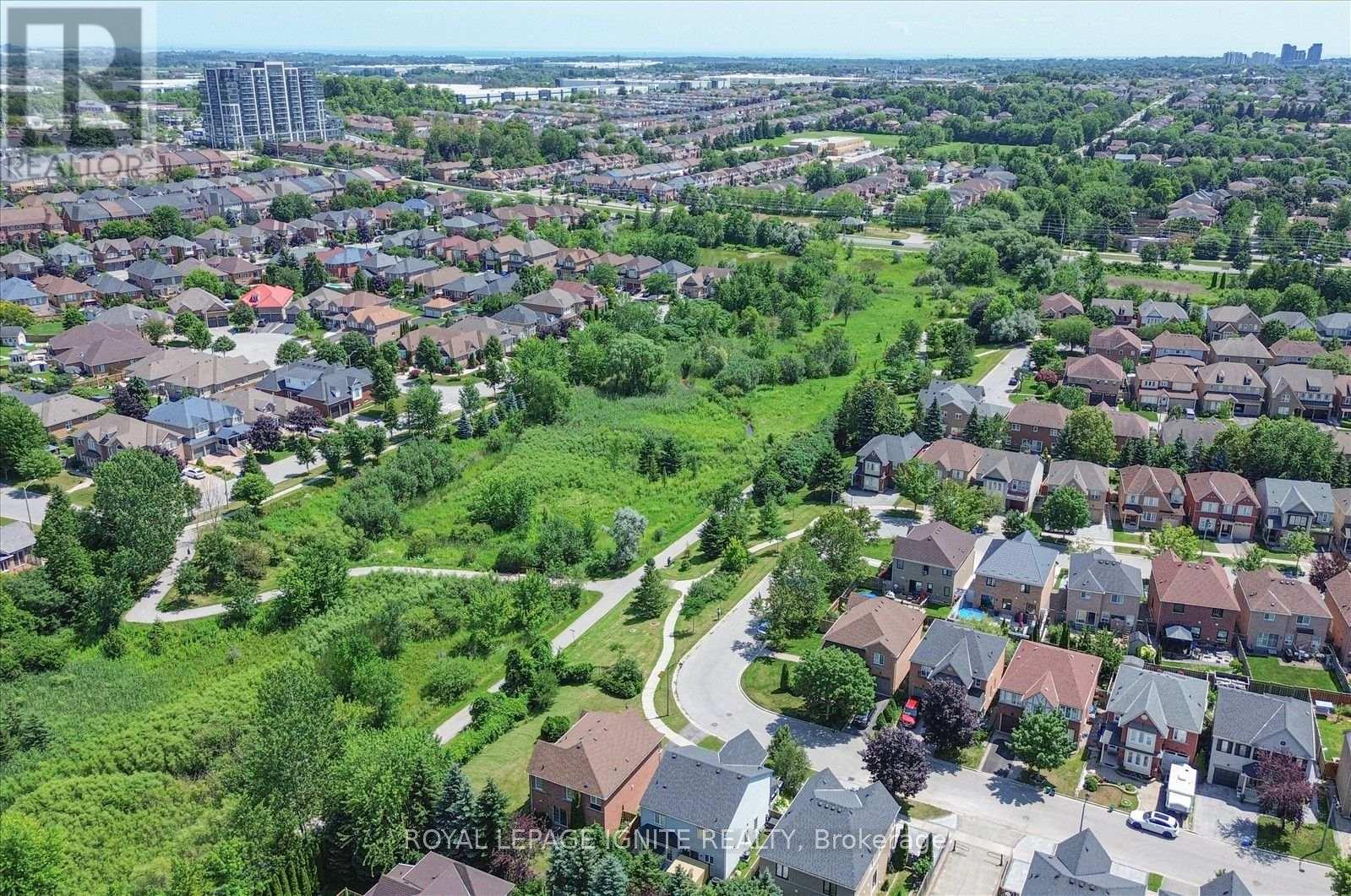 57 Armitage Crescent, Ajax, Ontario  L1T 4L1 - Photo 41 - E13604914