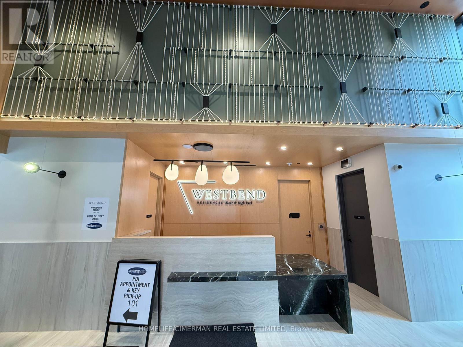 810 - 1660 BLOOR STREET W, Toronto, Ontario