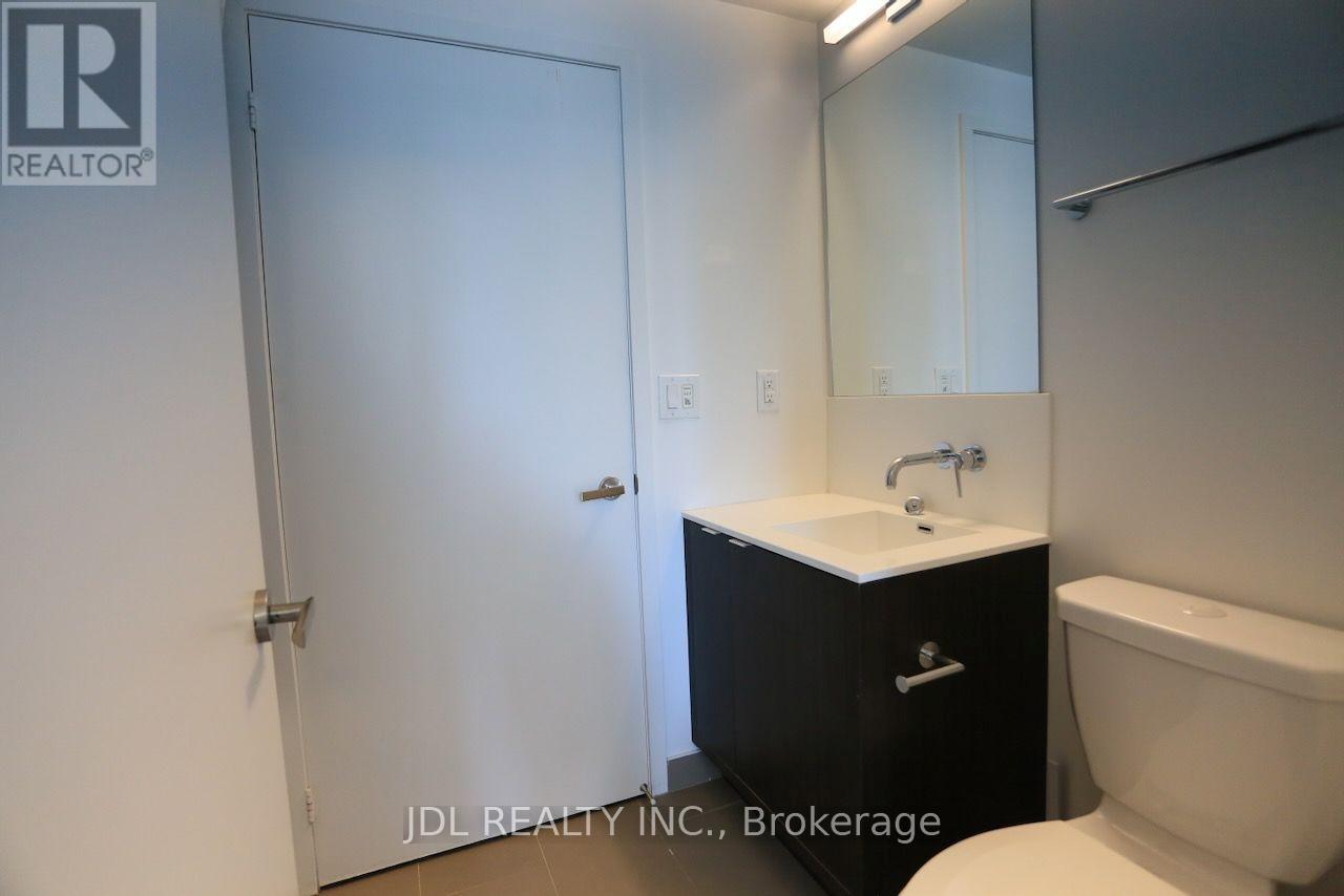 1705 - 88 Harbour Street, Toronto, Ontario  M5J 0C3 - Photo 10 - C13605164