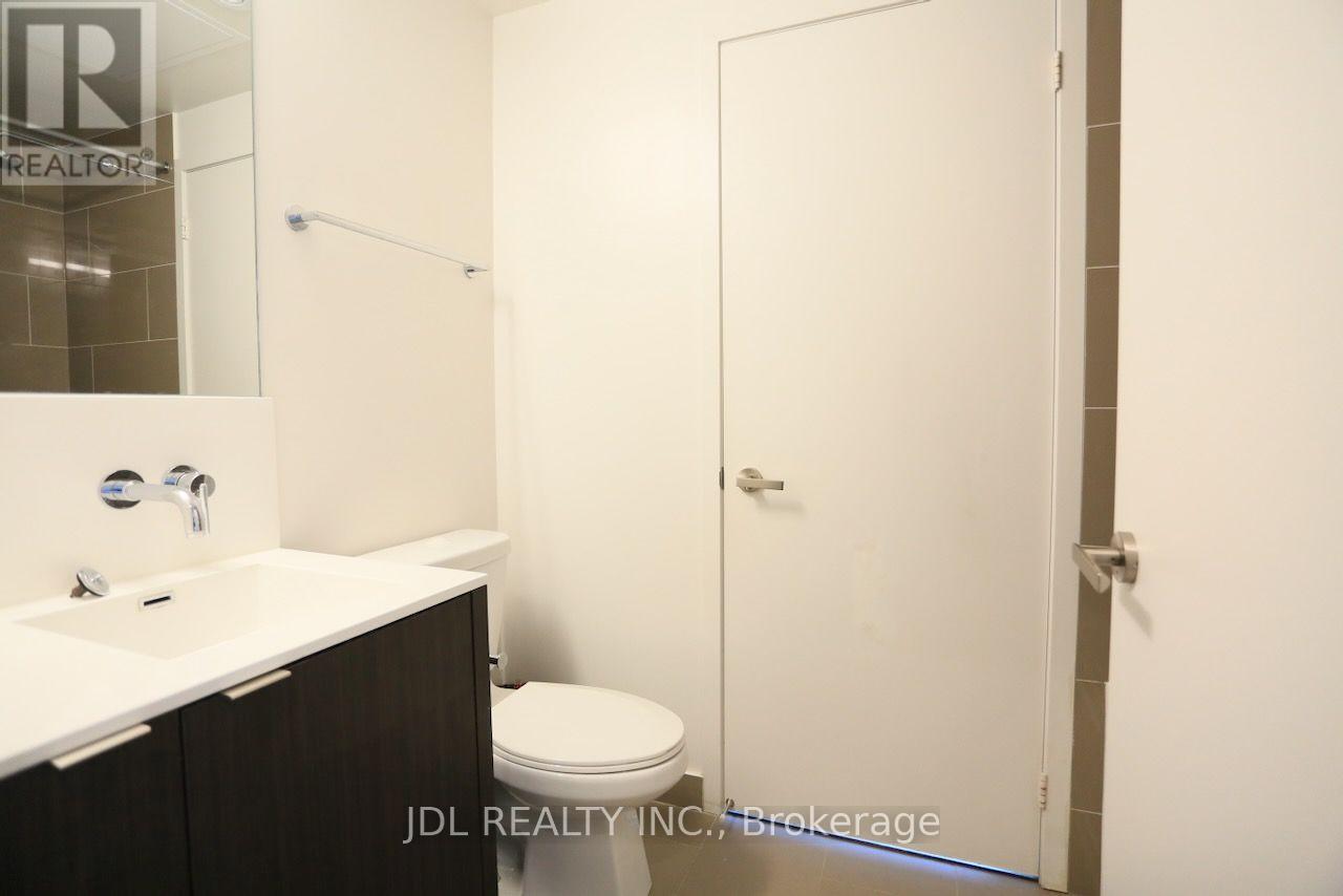 1705 - 88 Harbour Street, Toronto, Ontario  M5J 0C3 - Photo 11 - C13605164