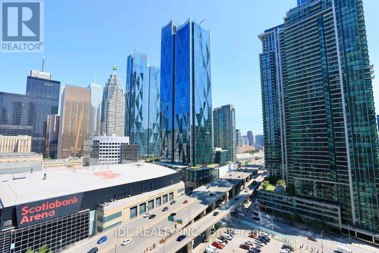 1705 - 88 Harbour Street, Toronto, Ontario  M5J 0C3 - Photo 15 - C13605164