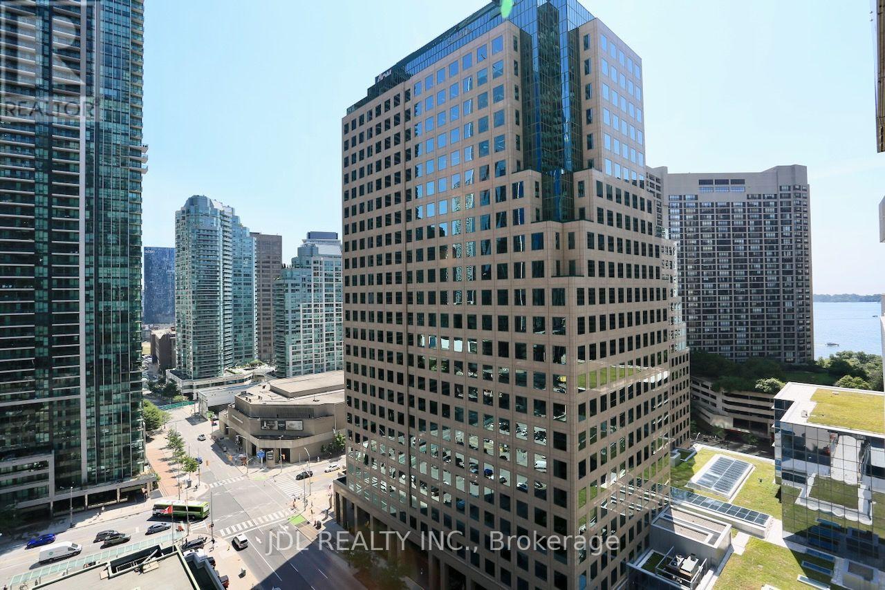 1705 - 88 Harbour Street, Toronto, Ontario  M5J 0C3 - Photo 16 - C13605164