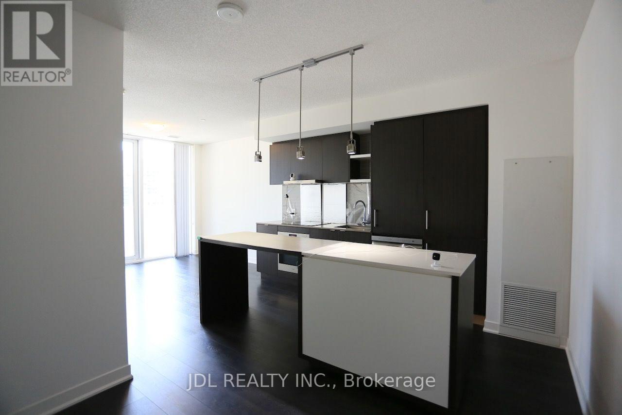 1705 - 88 Harbour Street, Toronto, Ontario  M5J 0C3 - Photo 3 - C13605164