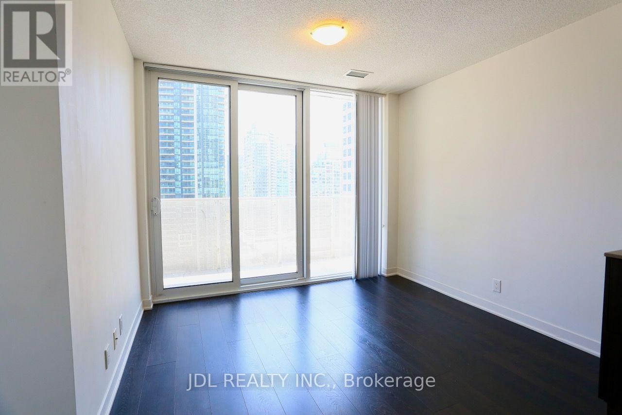 1705 - 88 Harbour Street, Toronto, Ontario  M5J 0C3 - Photo 8 - C13605164