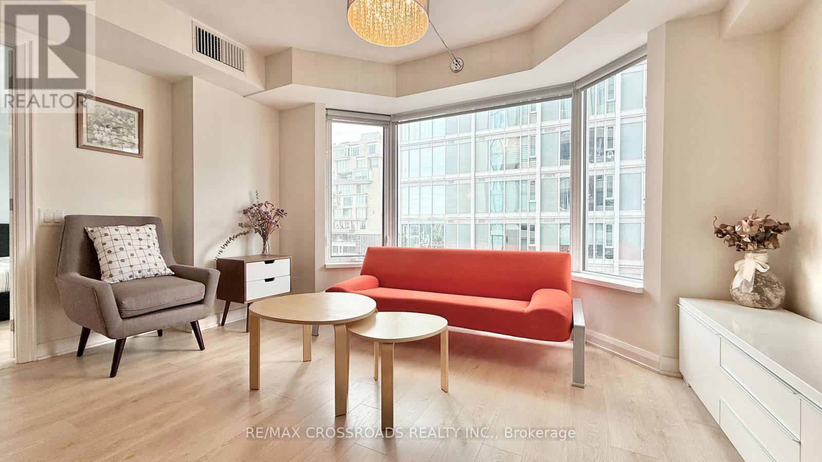 2108 - 155 Yorkville Avenue, Toronto, Ontario  M5R 0B4 - Photo 6 - C13605176