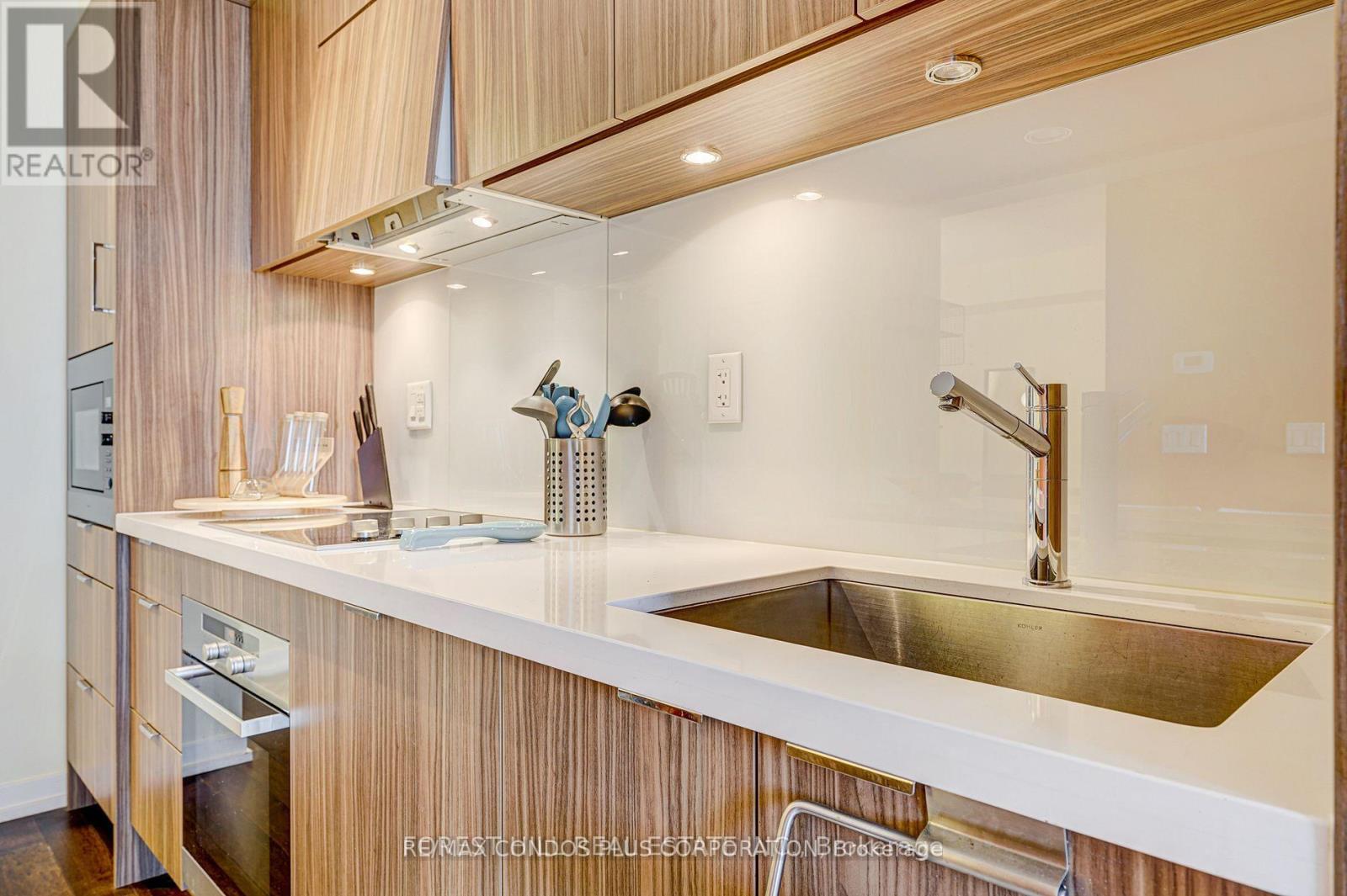 2912 - 21 Widmer Street, Toronto, Ontario  M5V 0B8 - Photo 10 - C13605178