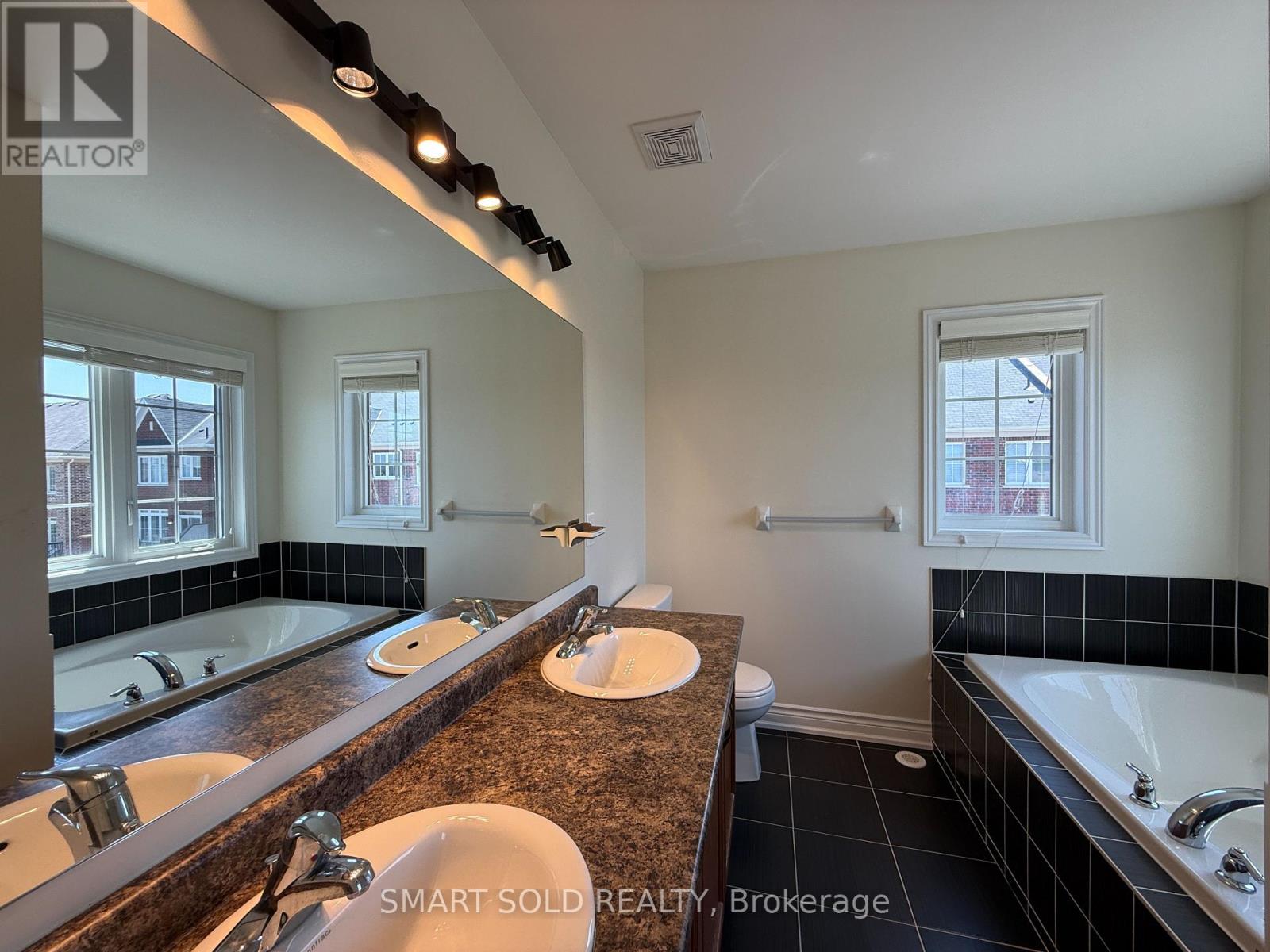 311 Dundas Way, Markham, Ontario  L6E 0R1 - Photo 10 - N13605158