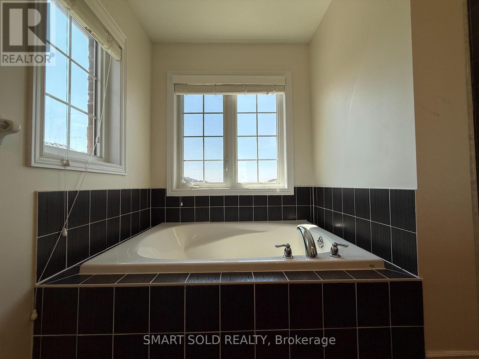 311 Dundas Way, Markham, Ontario  L6E 0R1 - Photo 11 - N13605158