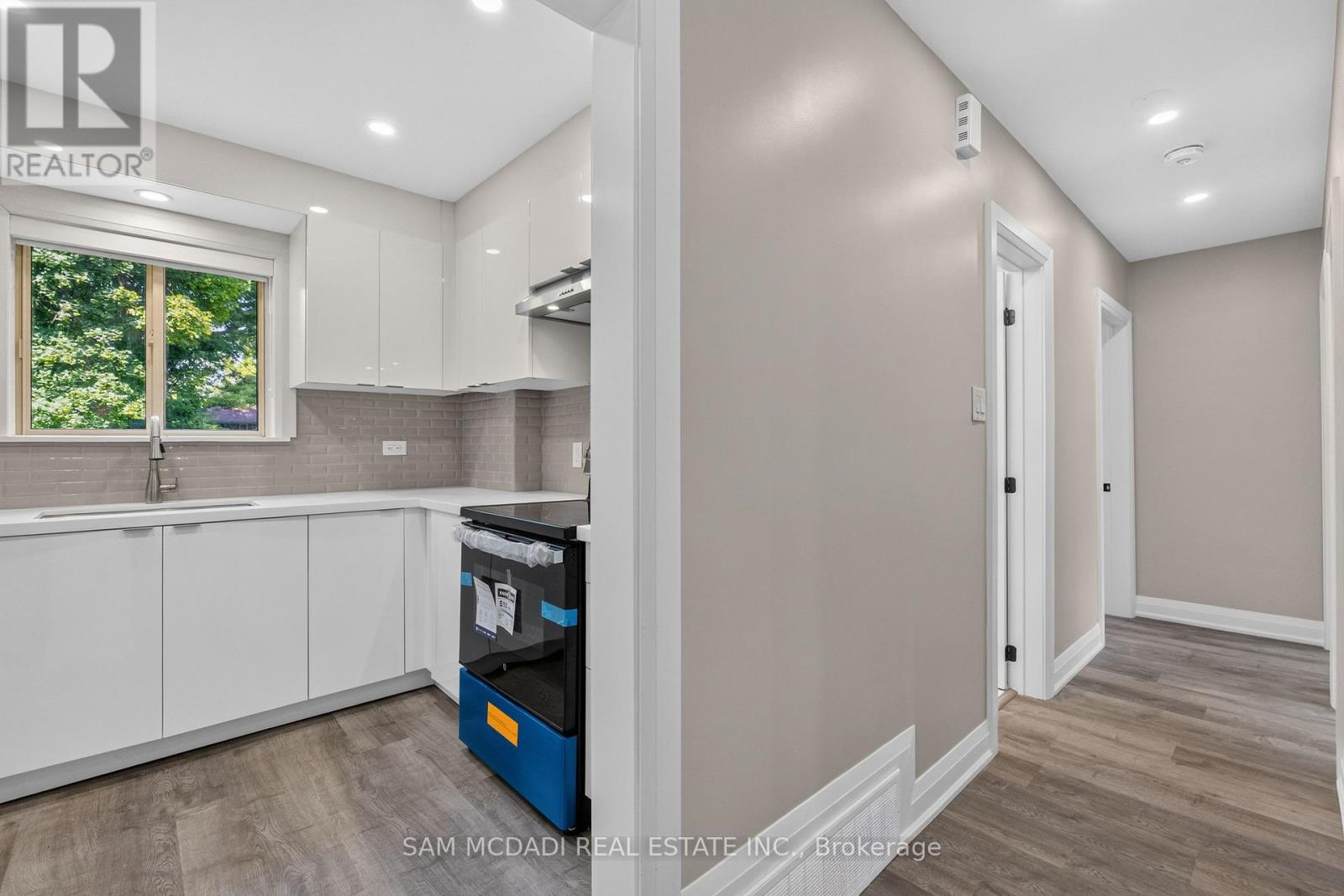 1153 Mona Road, Mississauga, Ontario  L5G 2Z8 - Photo 12 - W13605184