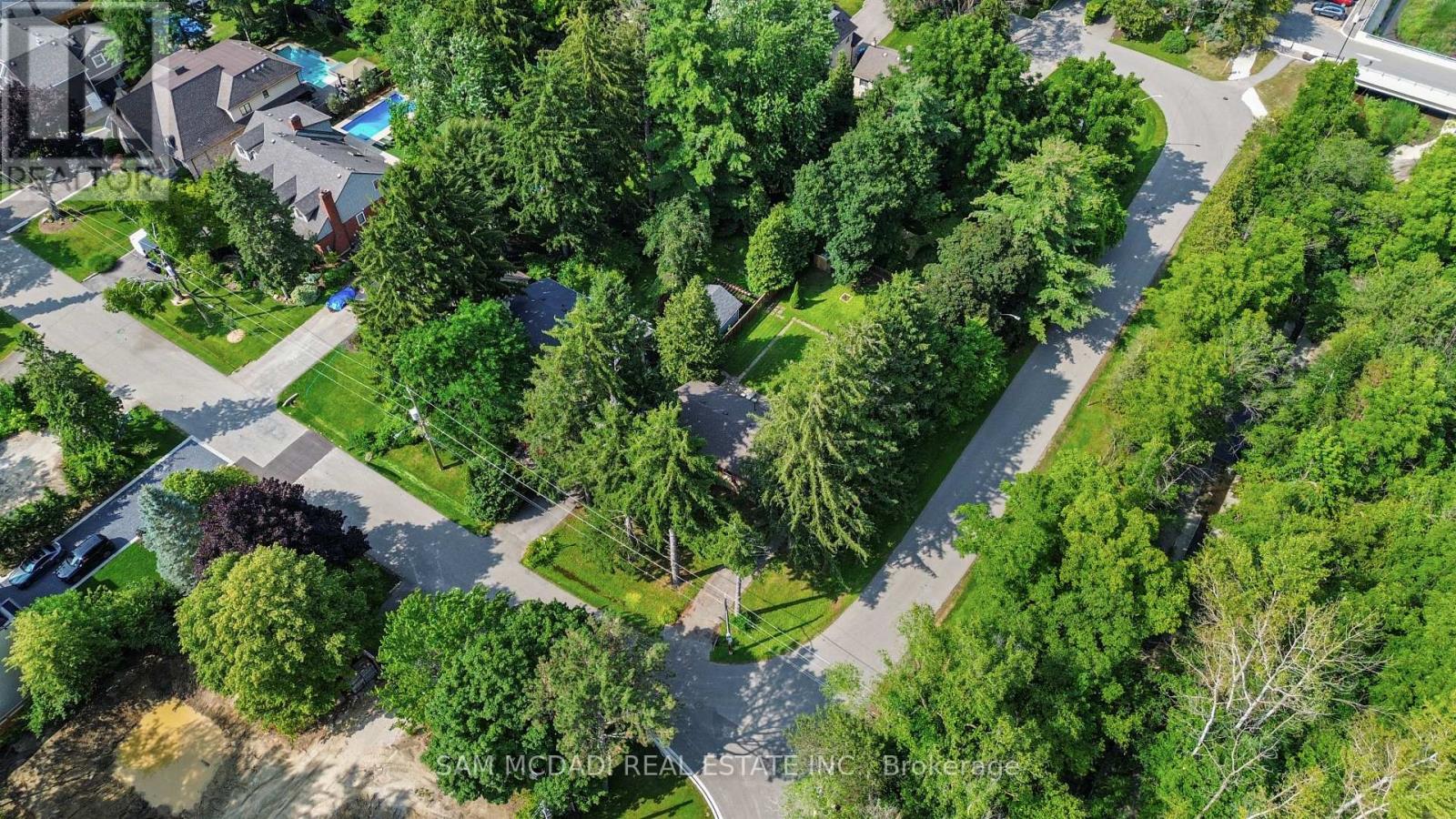 1153 Mona Road, Mississauga, Ontario  L5G 2Z8 - Photo 49 - W13605184