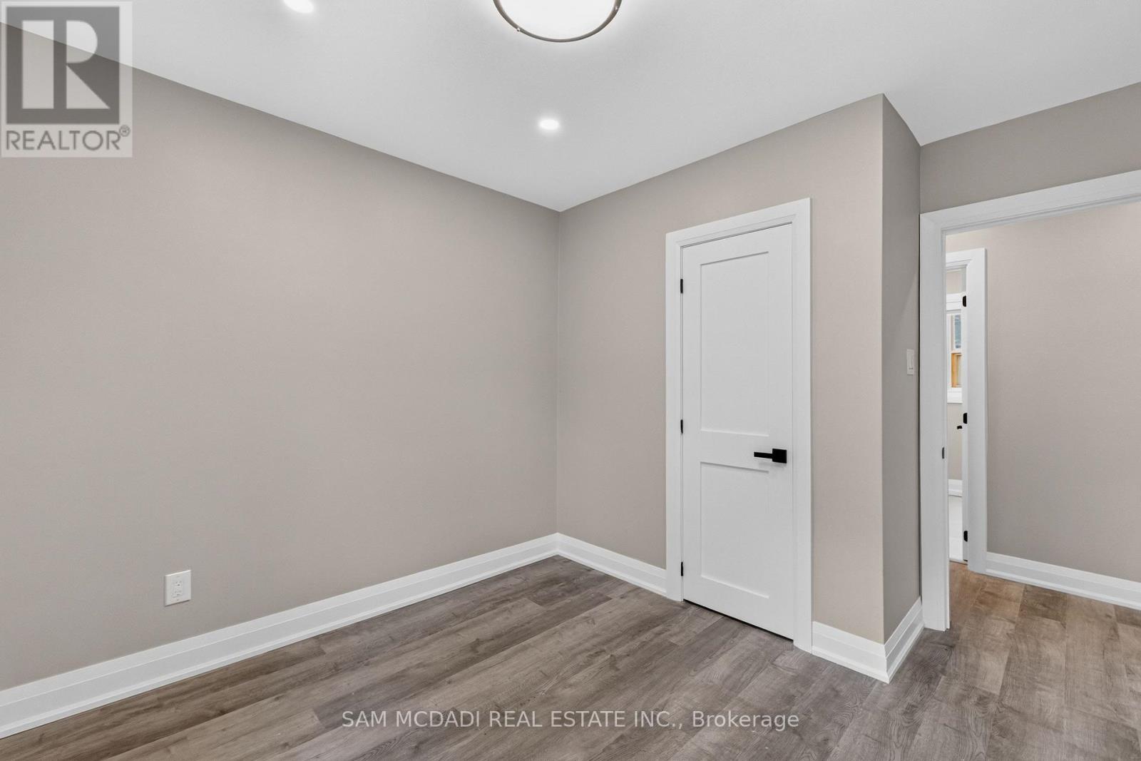 1153 Mona Road, Mississauga, Ontario  L5G 2Z8 - Photo 6 - W13605184