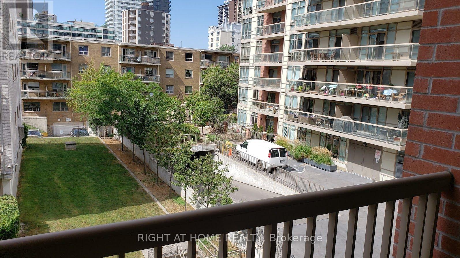 327 - 900 Mount Pleasant Road, Toronto, Ontario M4P 3J9 - Photo 19 - C13603828