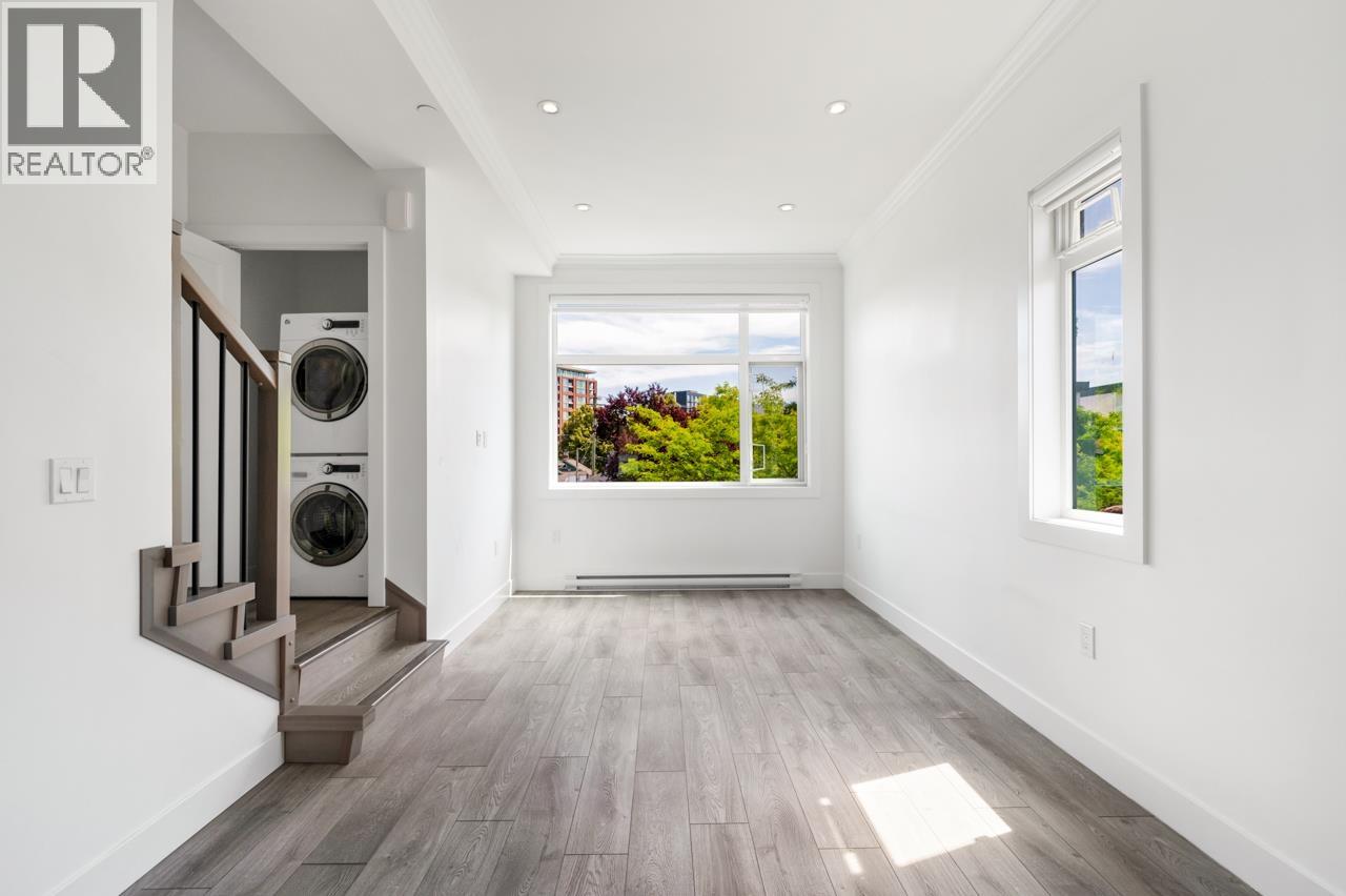 5043 Chambers Street, Vancouver, British Columbia  V5R 3L8 - Photo 7 - R3149504