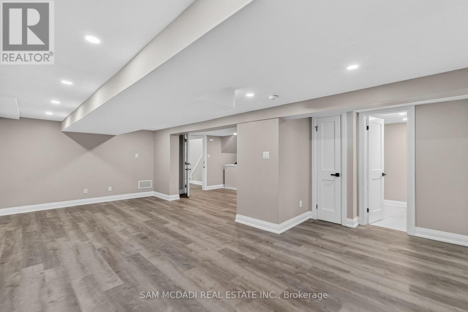 1153 Mona - Bsmt Road, Mississauga, Ontario  L5G 2Z8 - Photo 7 - W13605202