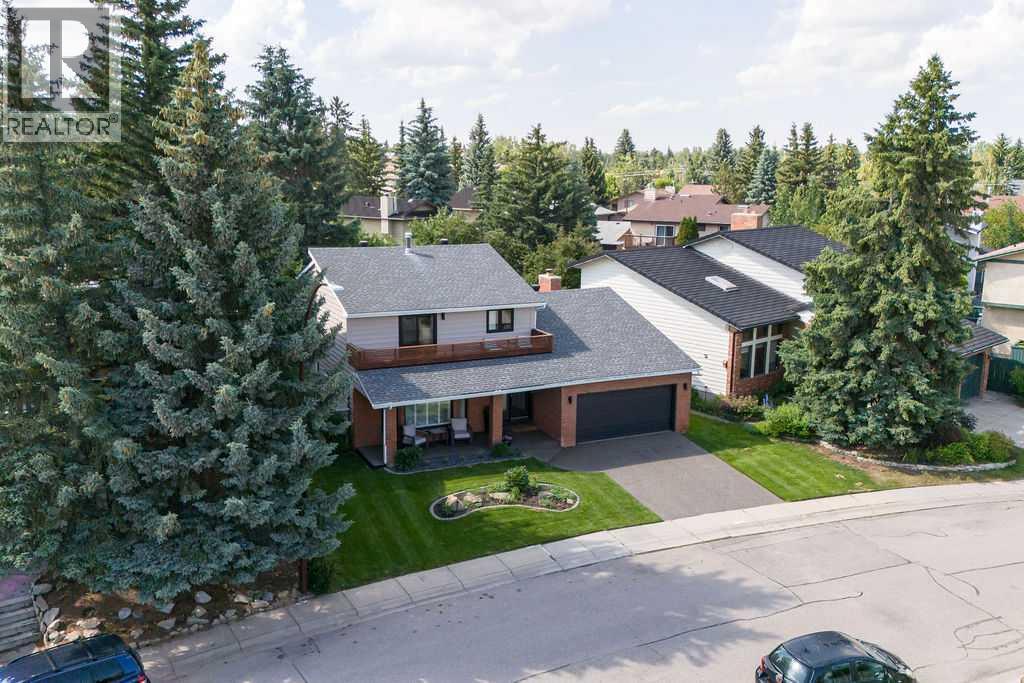 23 Woodgrove Crescent SW, Calgary, Alberta  t2w 3y9 - Photo 2 - A2328920