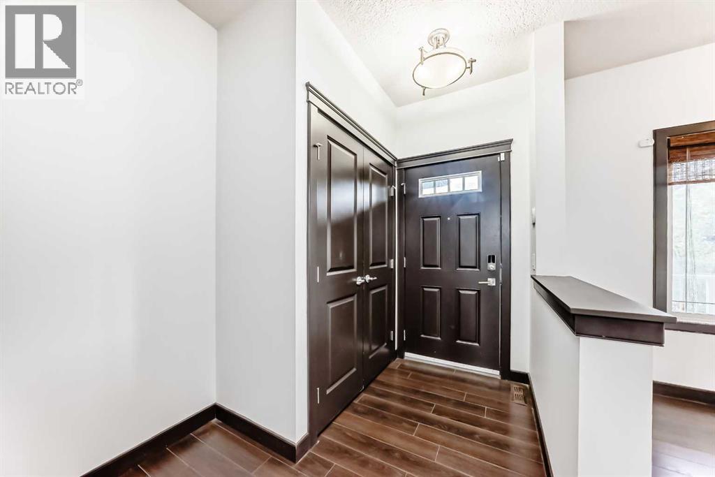 17 Redstone Common Ne, Calgary, Alberta  T3N 0K3 - Photo 7 - A2326613