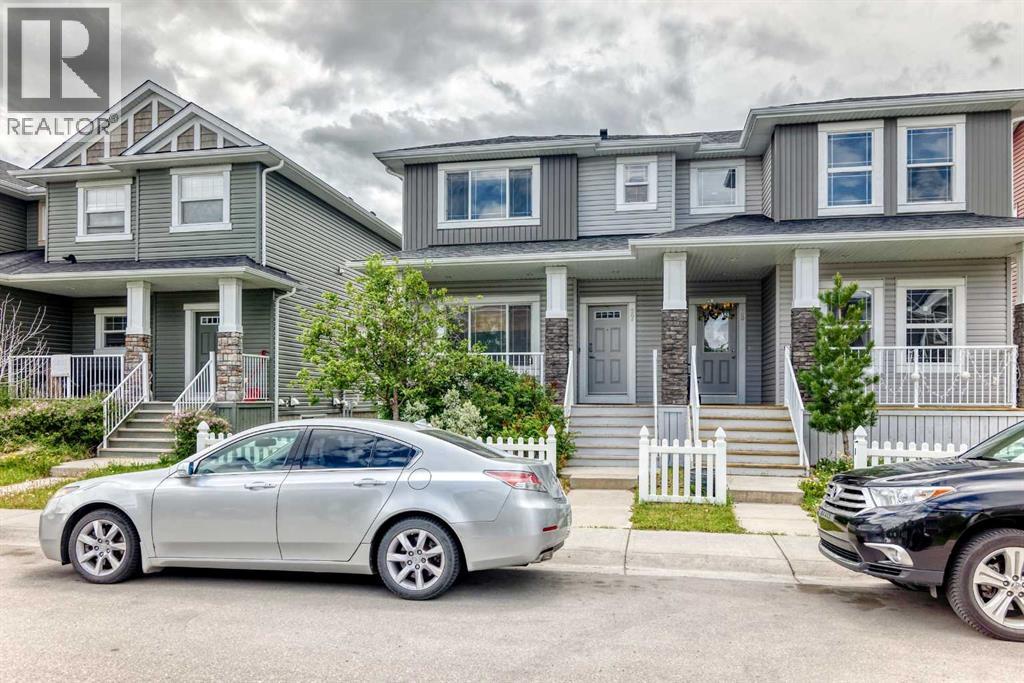 17 Redstone Common Ne, Calgary, Alberta  T3N 0K3 - Photo 3 - A2326613