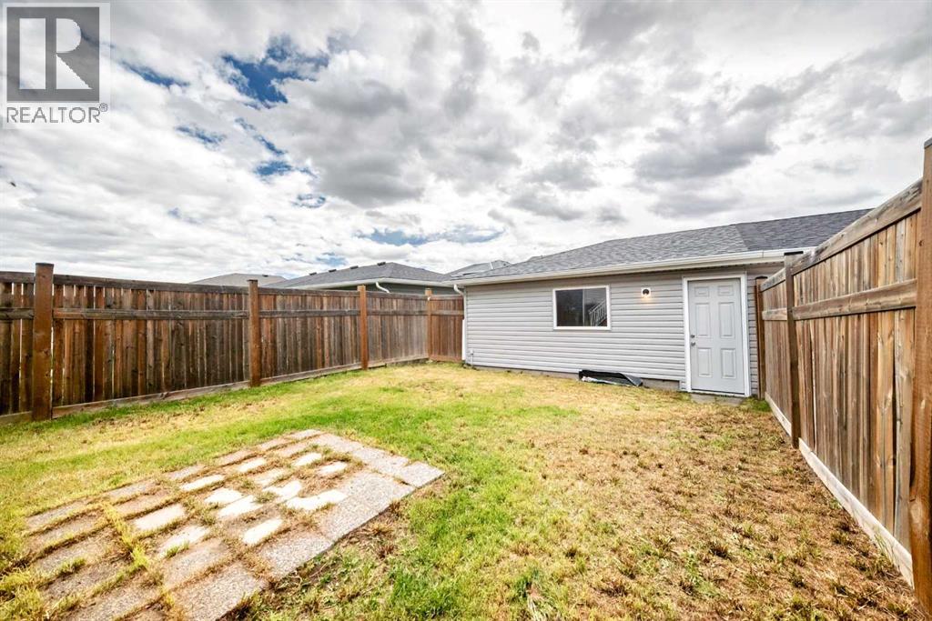 17 Redstone Common Ne, Calgary, Alberta  T3N 0K3 - Photo 47 - A2326613