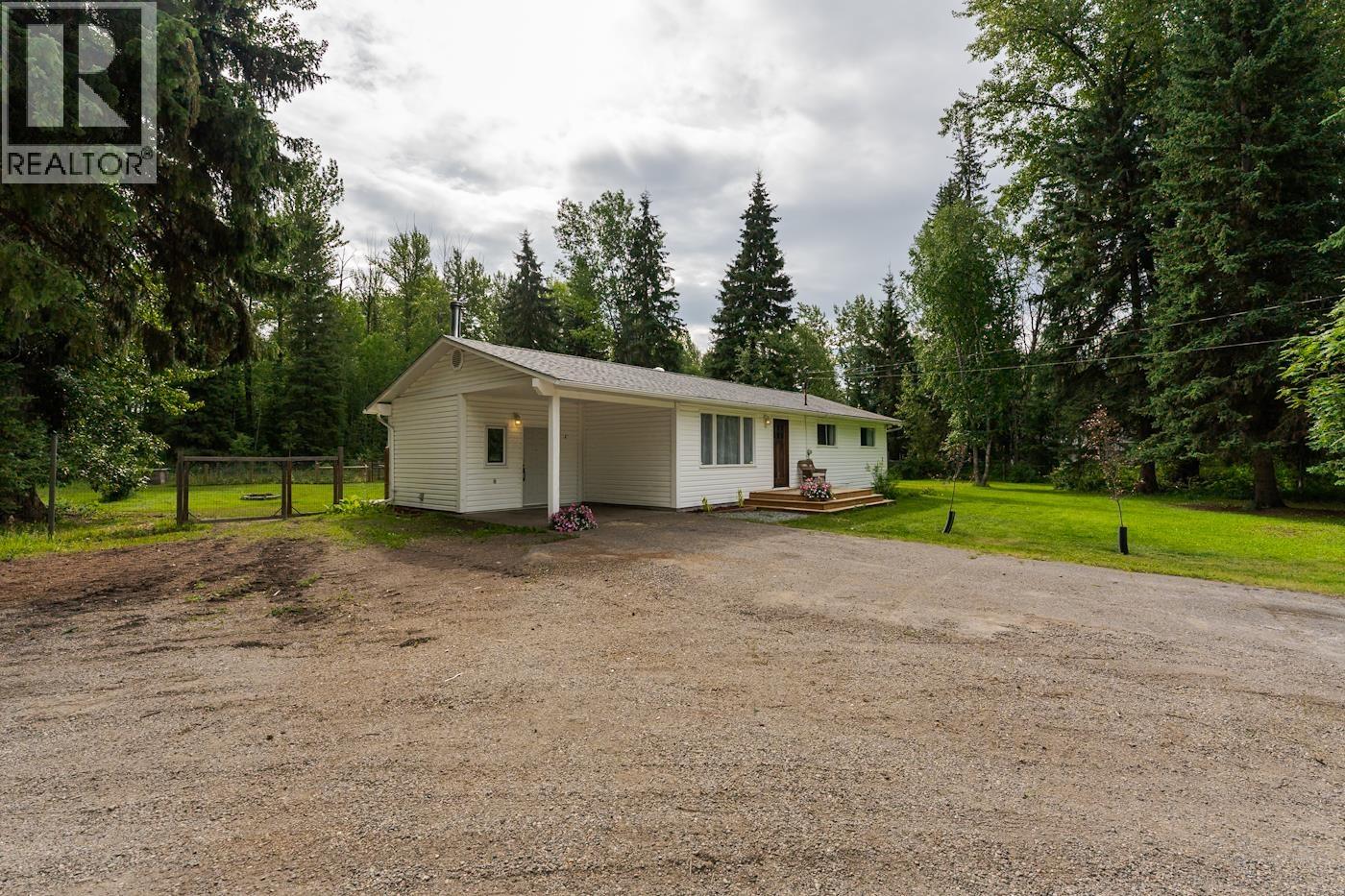 18130 Walnut Road, Prince George, British Columbia  V2K 5V5 - Photo 5 - R3149842