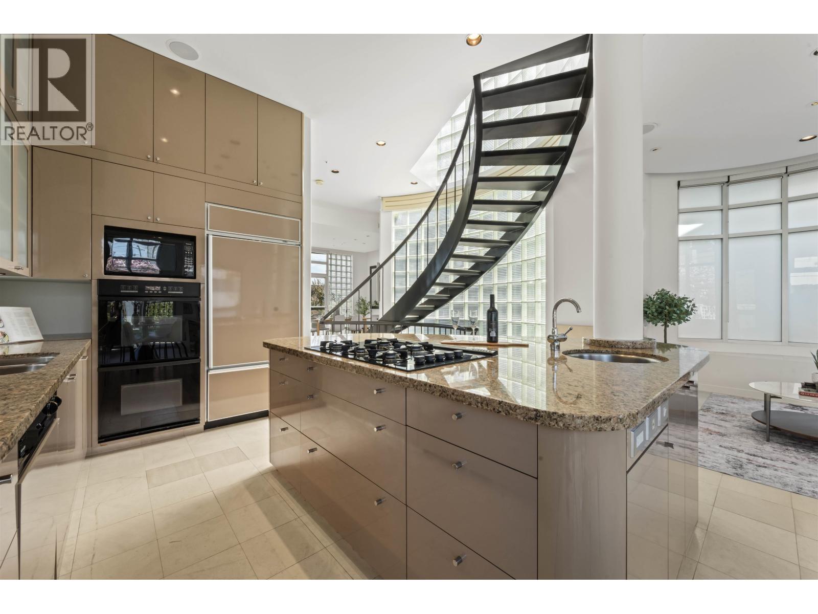 3043 Alma Street, Vancouver, British Columbia V6R 2H8 - Photo 13 - R3149865