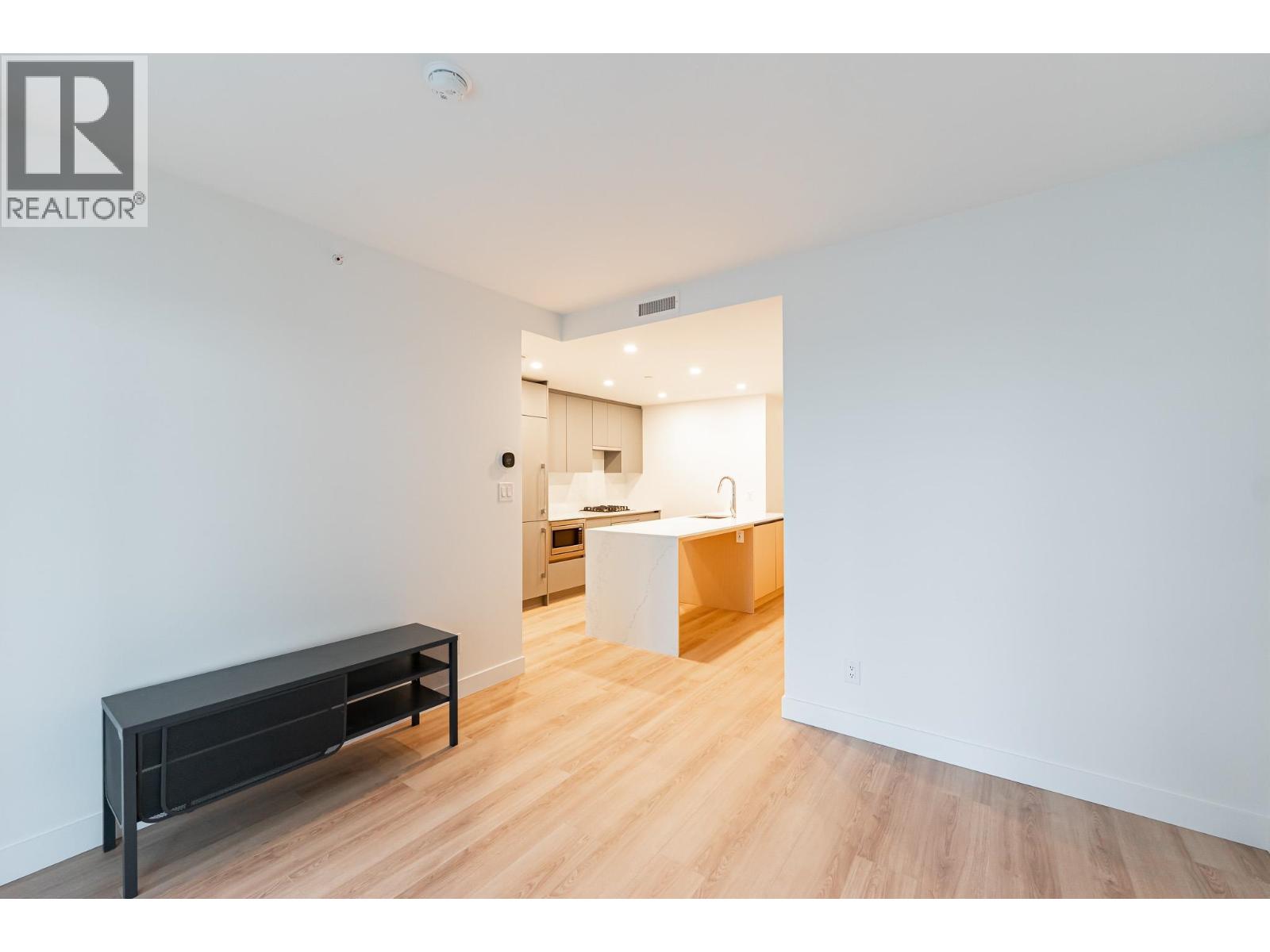 902 7977 Lansdowne Road, Richmond, British Columbia V6X 0X7 - Photo 9 - R3149830