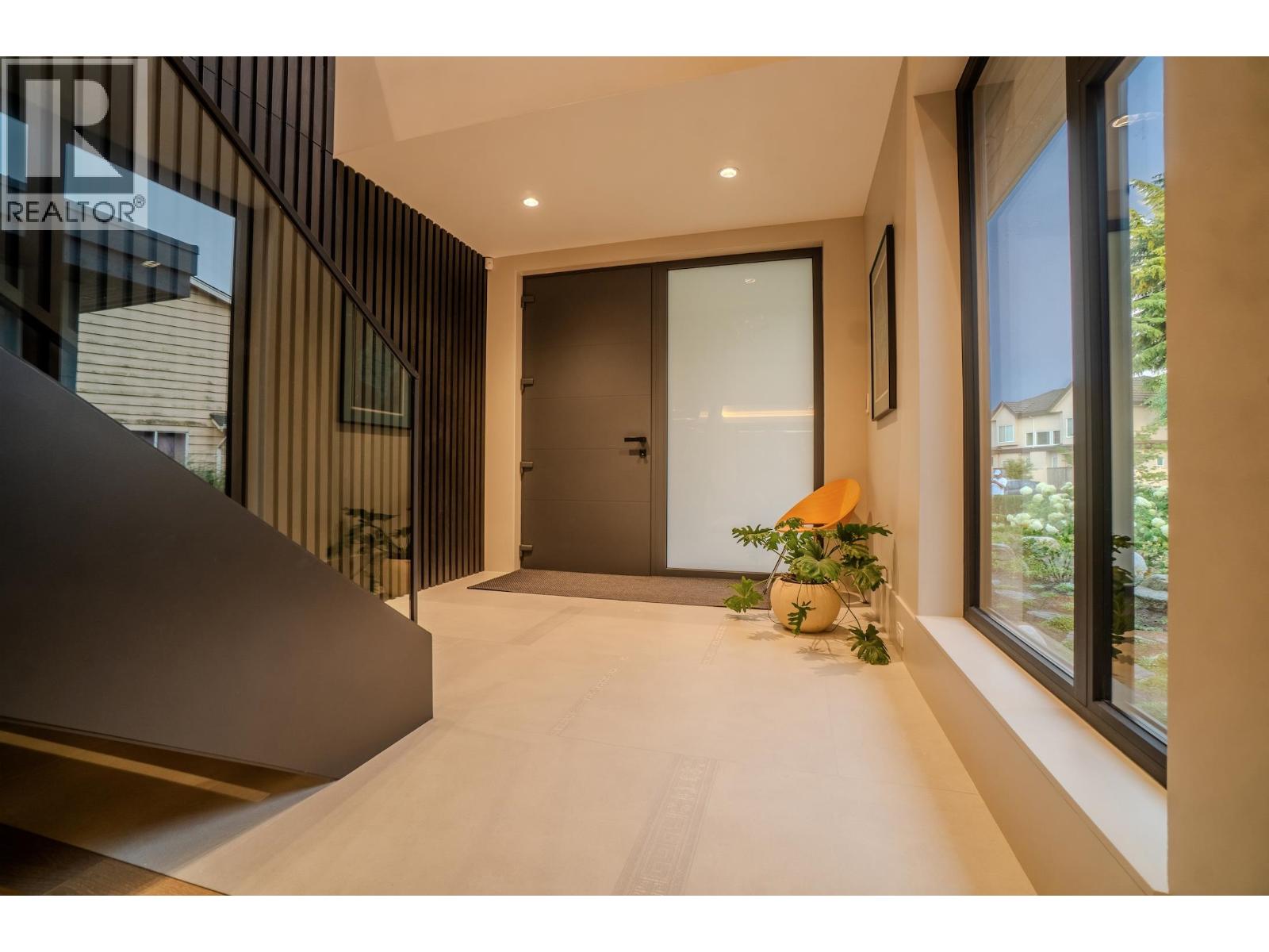 6320 Yeats Crescent, Richmond, British Columbia  V7E 4C9 - Photo 5 - R3147335