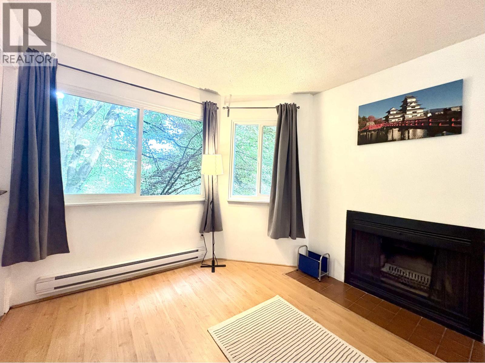 312 9880 Manchester Drive, Burnaby, British Columbia  V3N 4R3 - Photo 5 - R3149585