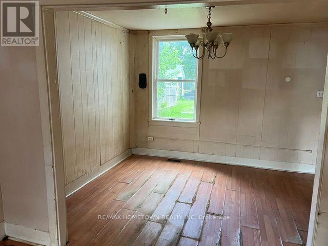19 Daniel Street, Brockville, Ontario  K6V 4Z4 - Photo 2 - X13605276