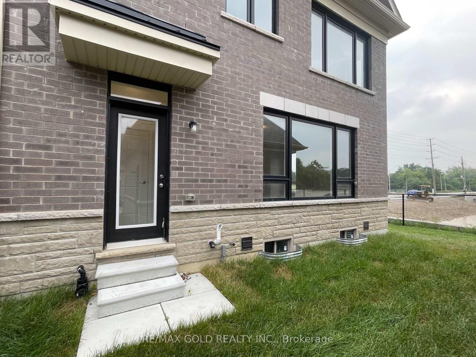 275 Lindsay Street N, Kawartha Lakes, Ontario  K9V 0T4 - Photo 7 - X13574118