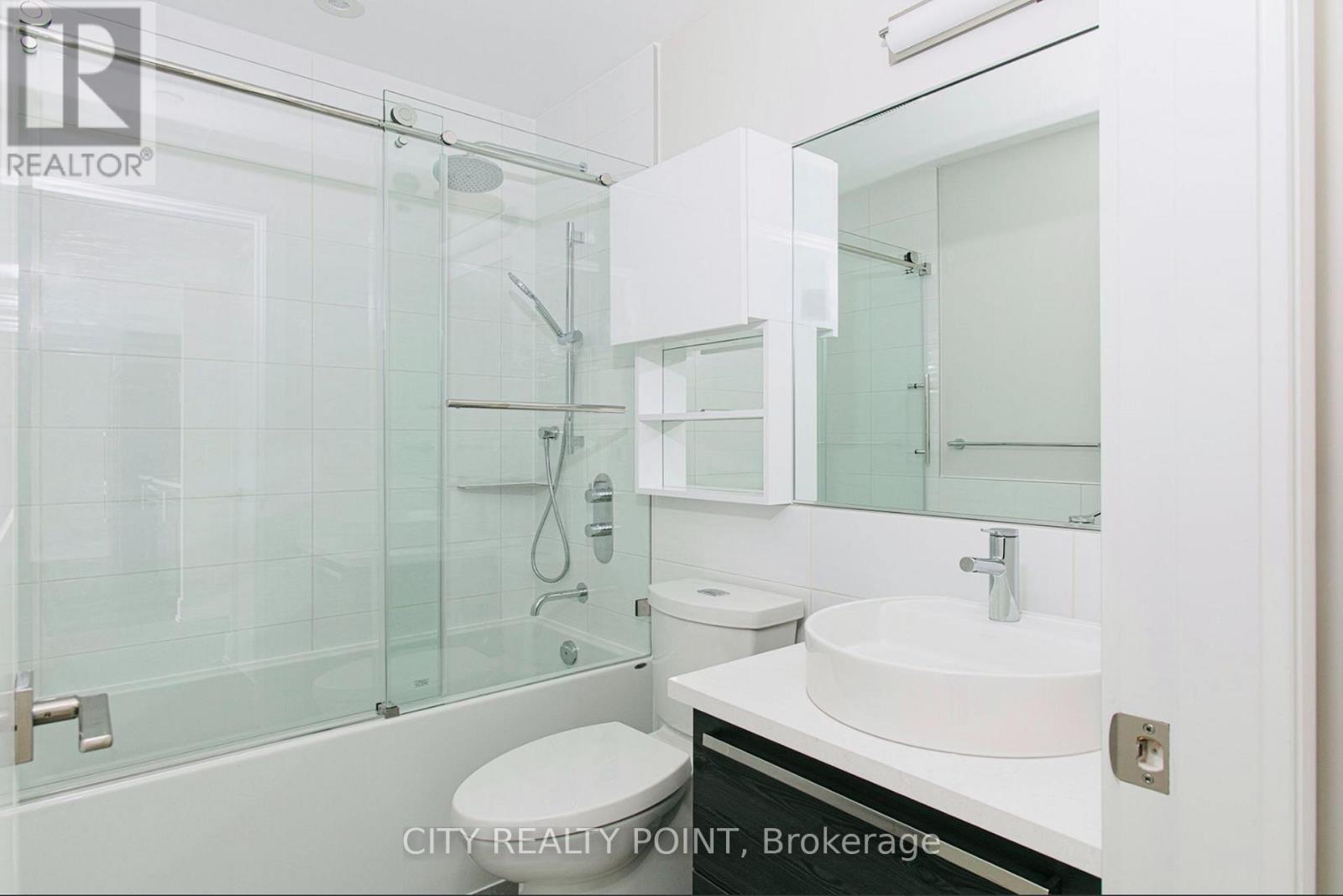 103 - 11 Walmer Road, Toronto, Ontario  M5R 2W9 - Photo 4 - C13605248