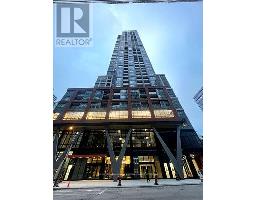 2011 - 108 PETER STREET, Toronto, Ontario
