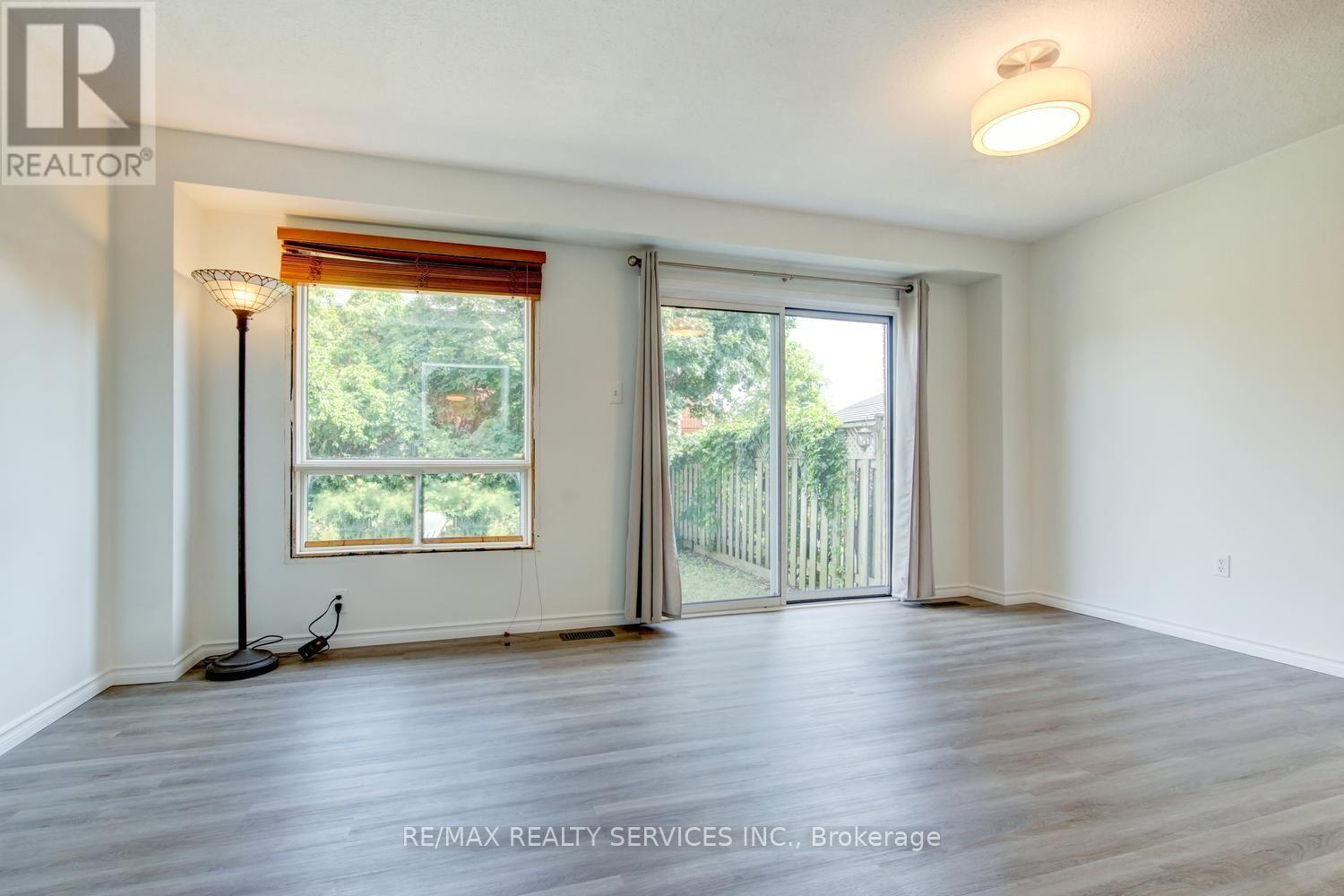 63 Herkes Drive, Brampton, Ontario L6Y 5B2 - Photo 13 - W13600968